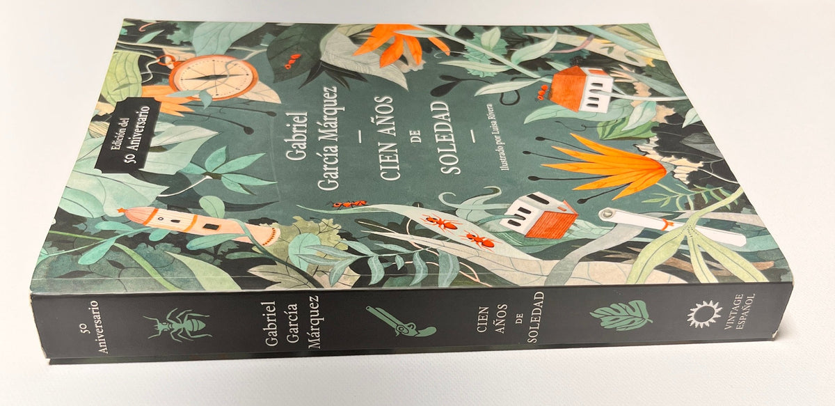 Illustrated Fiftieth Anniversary edition of One Hundred Years of Solitude (Spanish Edition)